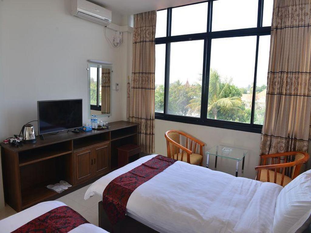 Hotel Myitkyinā Kamer foto